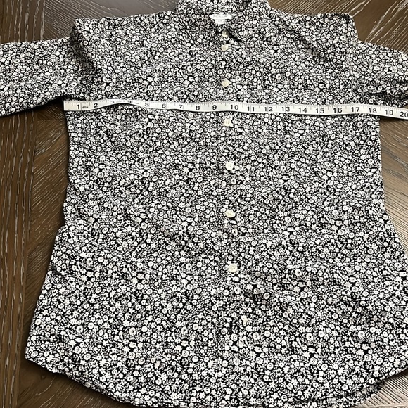 J. Crew Calico navy & white small floral print button down shirt Size XS - Picture 15 of 17